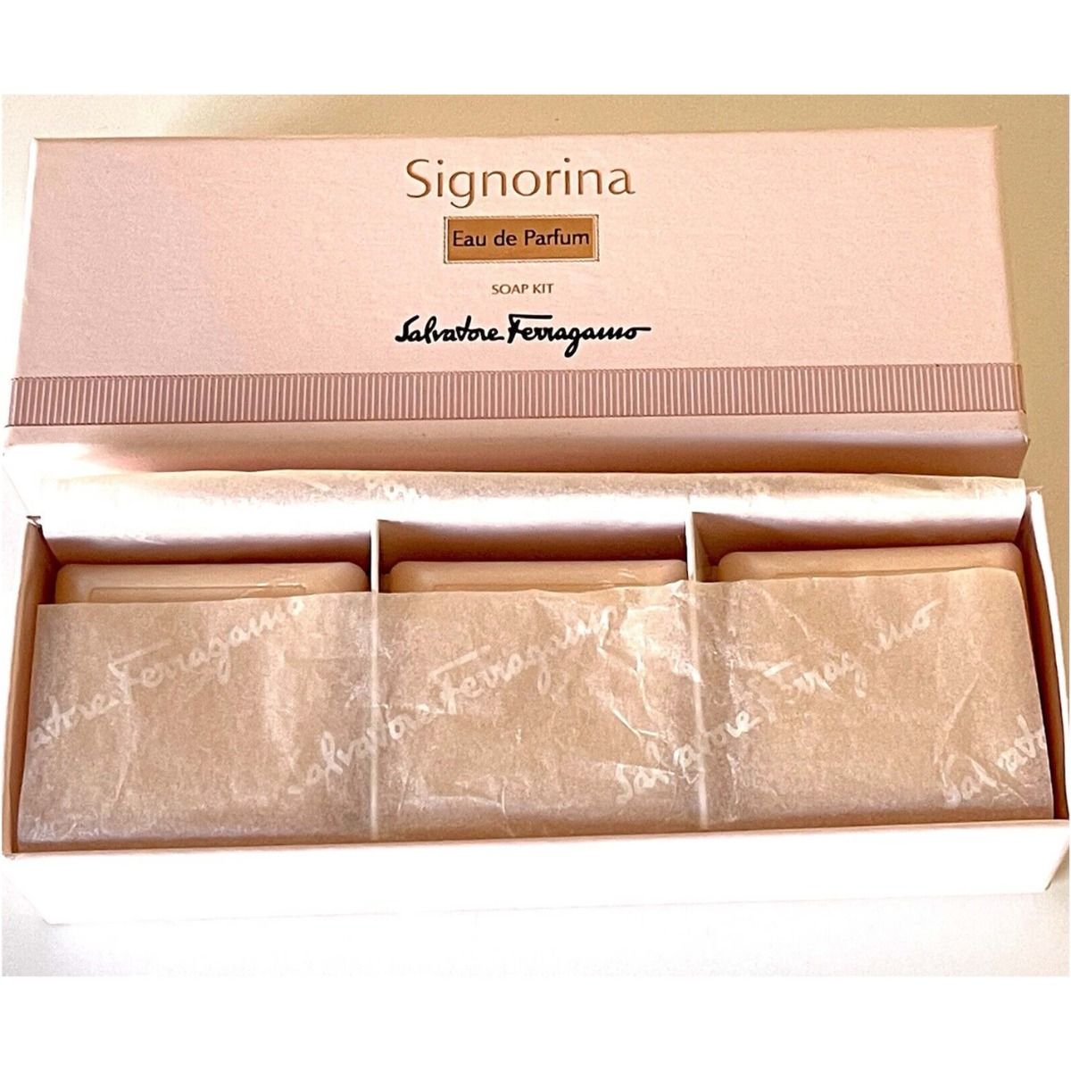 SALVATORE FERRAGAMO SIGNORINA SOAP KIT - 3X50 GR